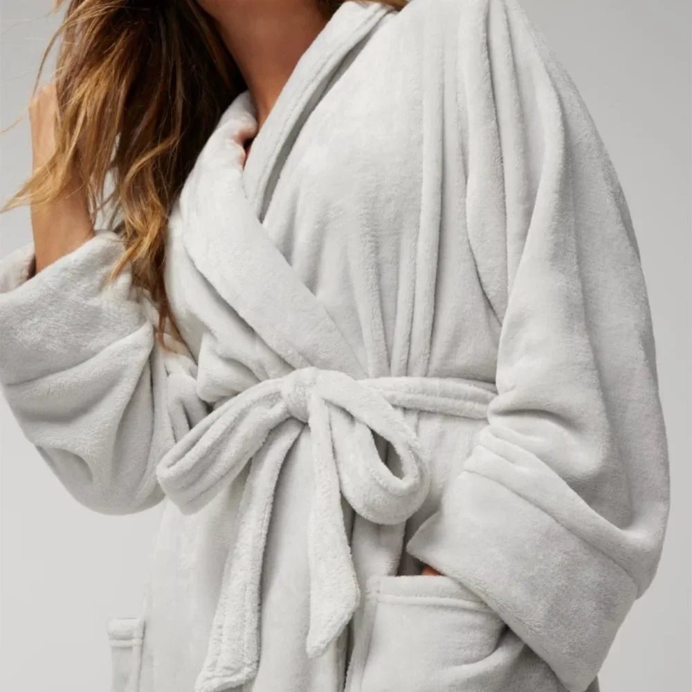 NWT Soma PLUSH Long-Sleeve Long Robe - Picture 3 of 4